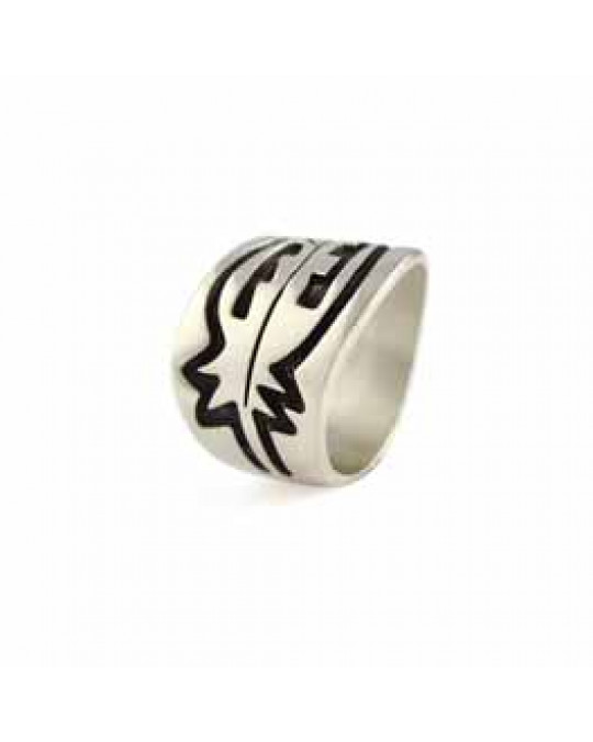 Ring mit Federmotiv